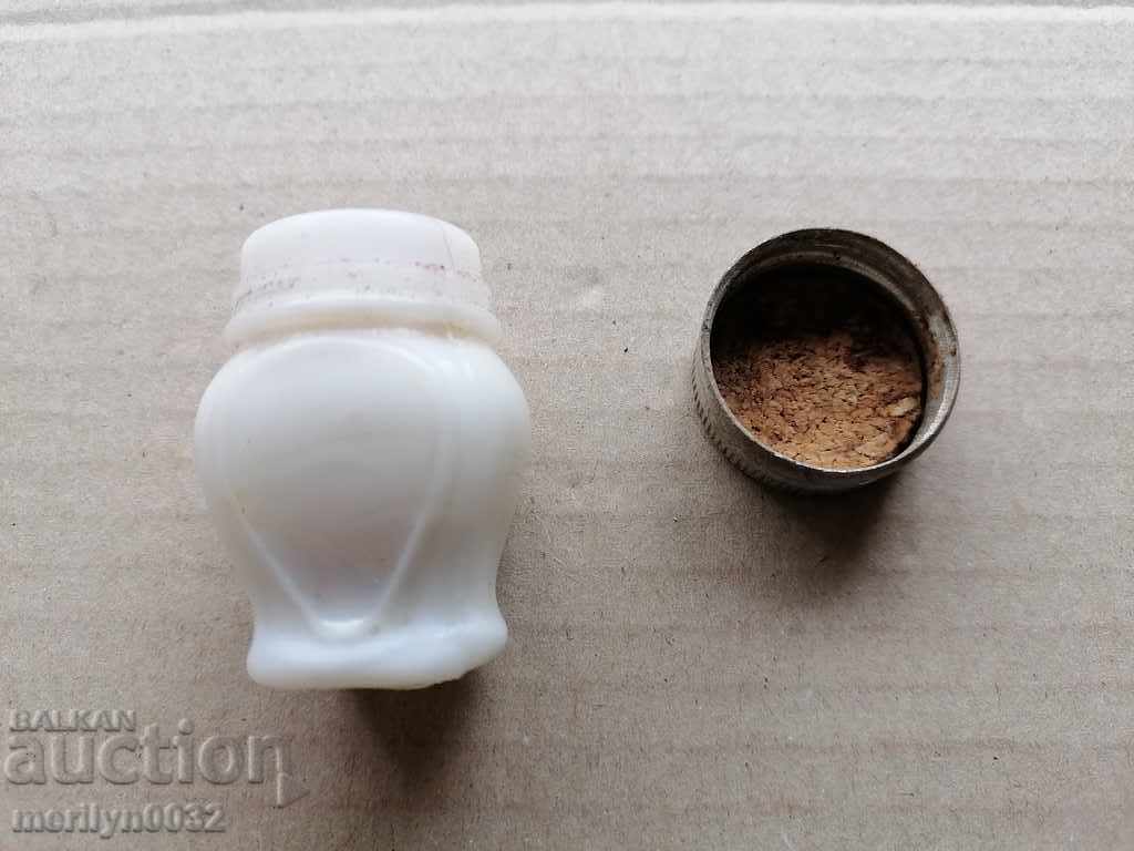 Delivery of White glass bottle for ointment beginning of the 20th century Kingdom of Bulgaria Delivery of White glass bottle for ointment beginning of the 20th century Kingdom of Bulgaria