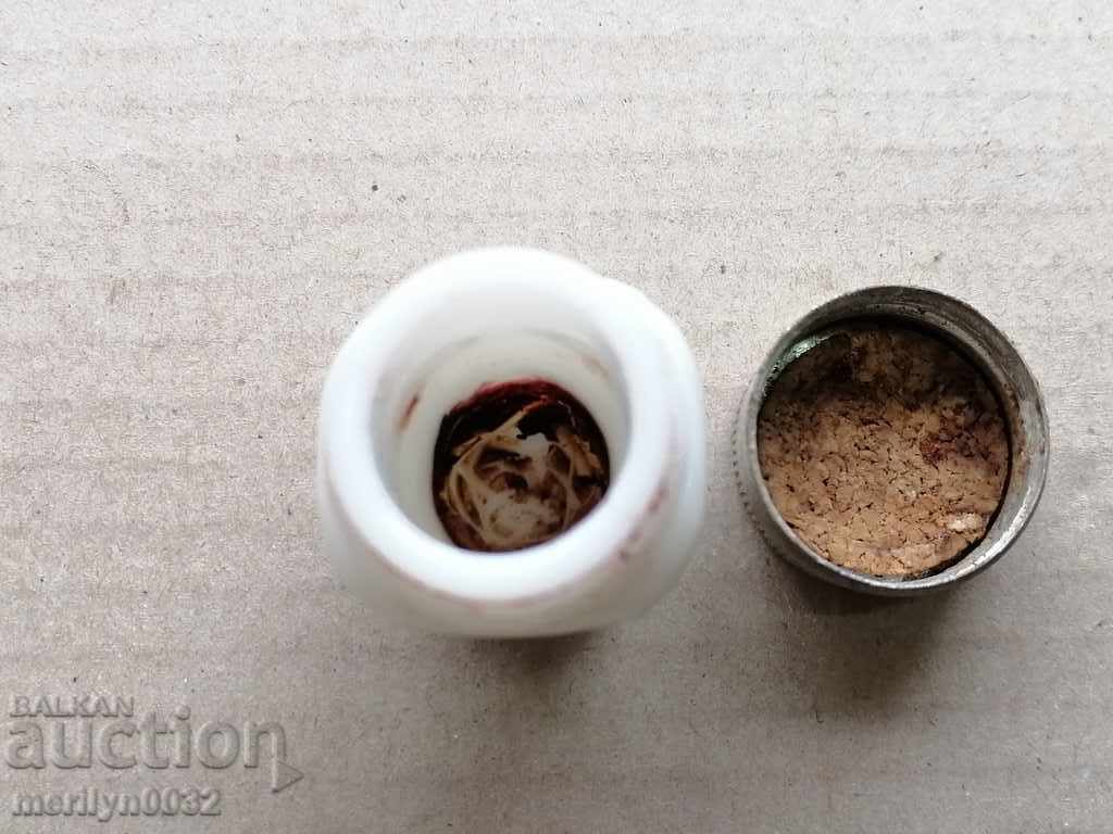 White glass bottle for ointment beginning of the 20th century Kingdom of Bulgaria - 5 White glass bottle for ointment beginning of the 20th century Kingdom of Bulgaria - 5