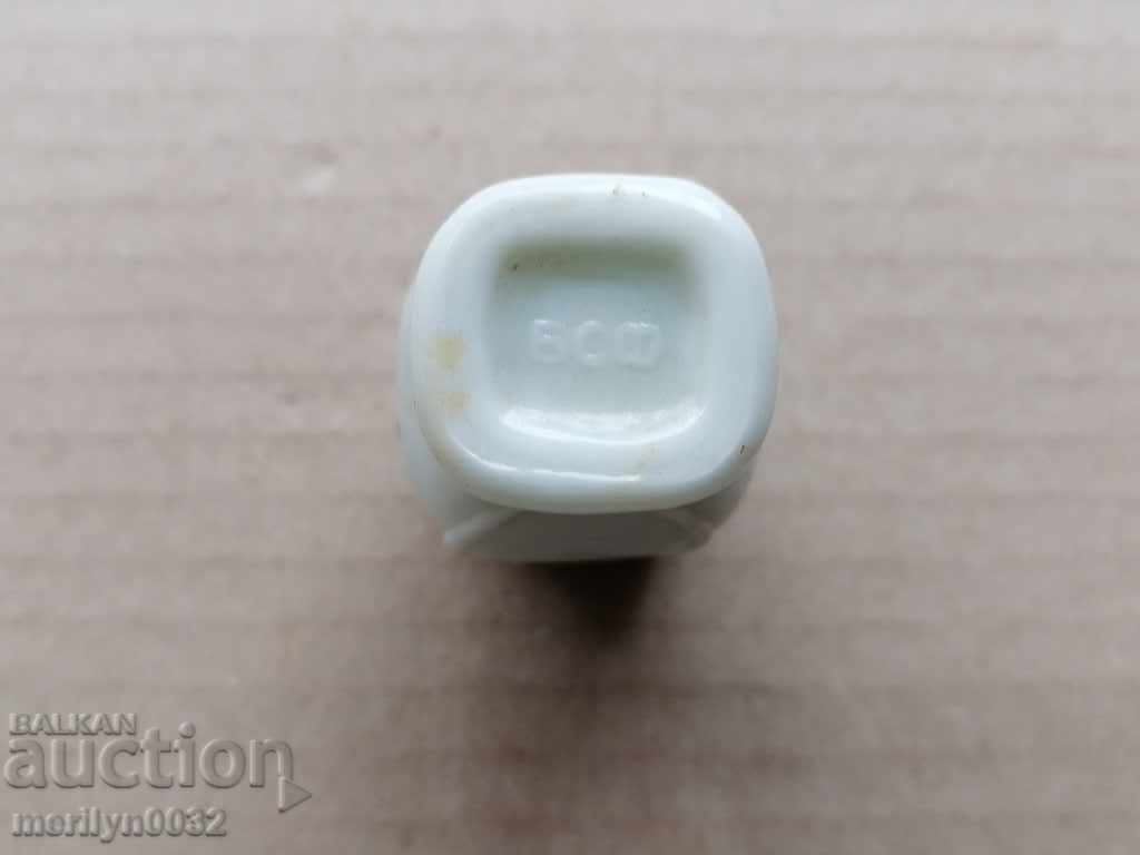 White glass bottle with ointment from the beginning of the 20th century Kingdom of Bulgaria - 7 White glass bottle with ointment from the beginning of the 20th century Kingdom of Bulgaria - 7