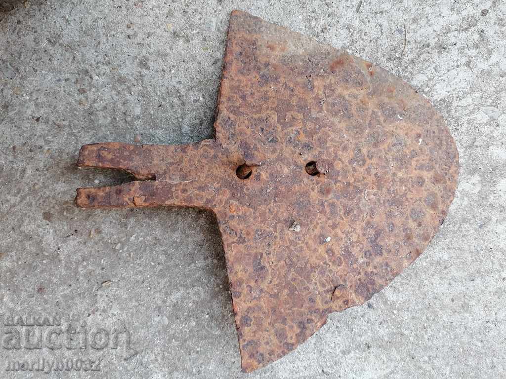 Old wrought iron plow, plow, solder wrought iron - 7 Old wrought iron plow, plow, solder wrought iron - 7