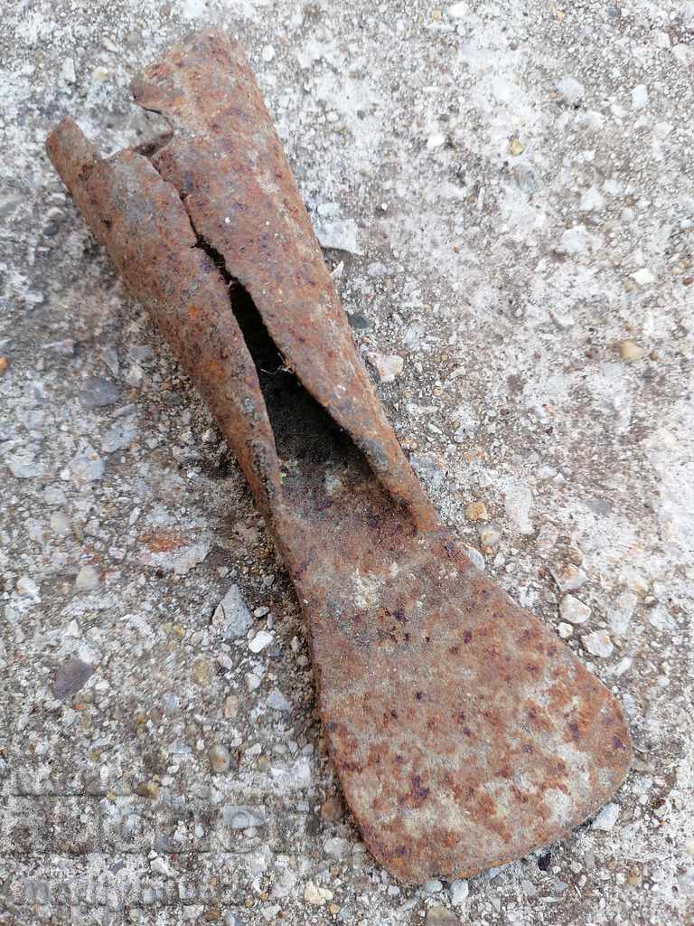 Auction Old metal tool hammer fungus scraper scraper cap Auction Old metal tool hammer fungus scraper scraper cap