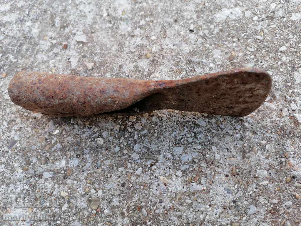 Delivery of Old metal tool hammer fungus scraper scraper cap Delivery of Old metal tool hammer fungus scraper scraper cap