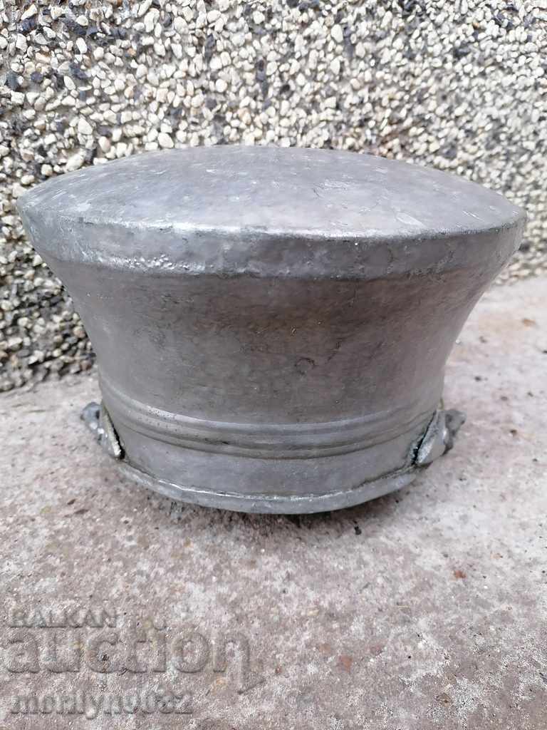 Auction Old copper cauldron, copper, cauldron, forged vessel Auction Old copper cauldron, copper, cauldron, forged vessel