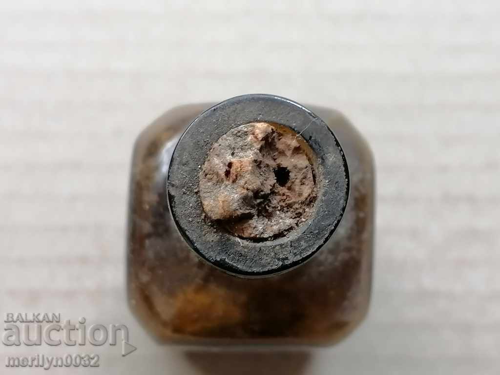 Δημοπρασία Σκοτεινό γυάλινο μπουκάλι στις αρχές του 20ου αιώνα Βασίλειο της Βουλγαρίας Δημοπρασία Σκοτεινό γυάλινο μπουκάλι στις αρχές του 20ου αιώνα Βασίλειο της Βουλγαρίας