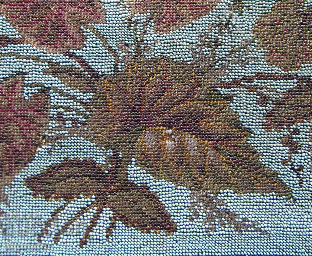 αντίκα βουλγαρικής αναγέννησης ξύλινο τραπέζι με χάντρες - 5