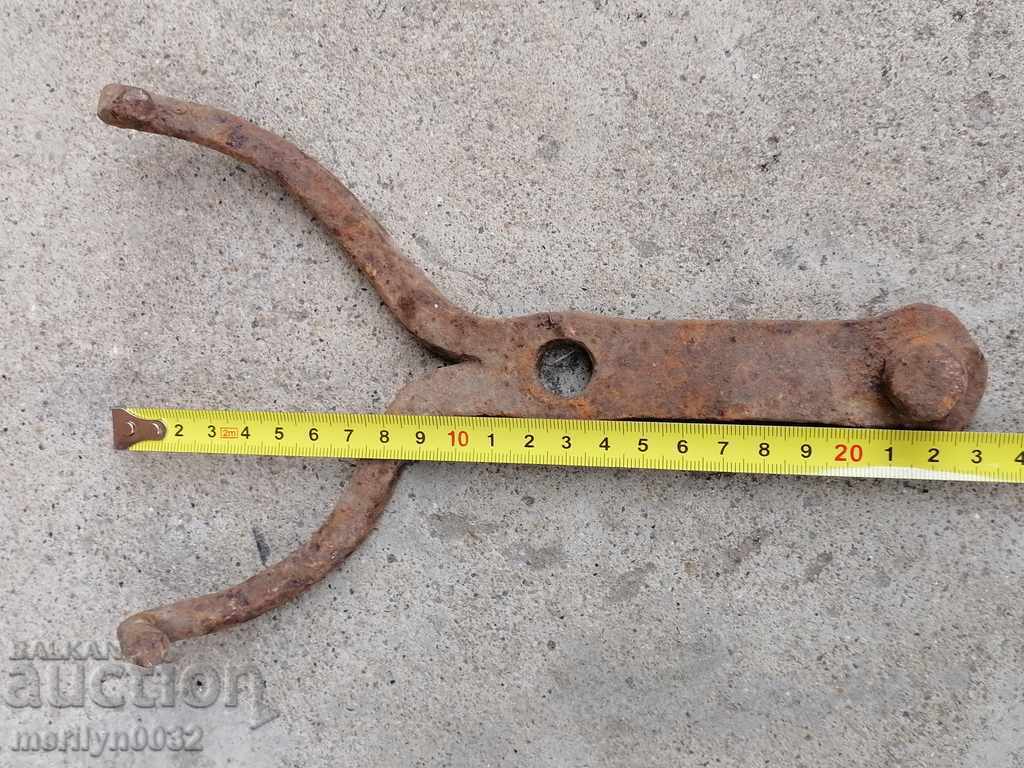 Παράδοση Εργαλείο αντίκες από σφυρήλατο σίδερο Παράδοση Εργαλείο αντίκες από σφυρήλατο σίδερο