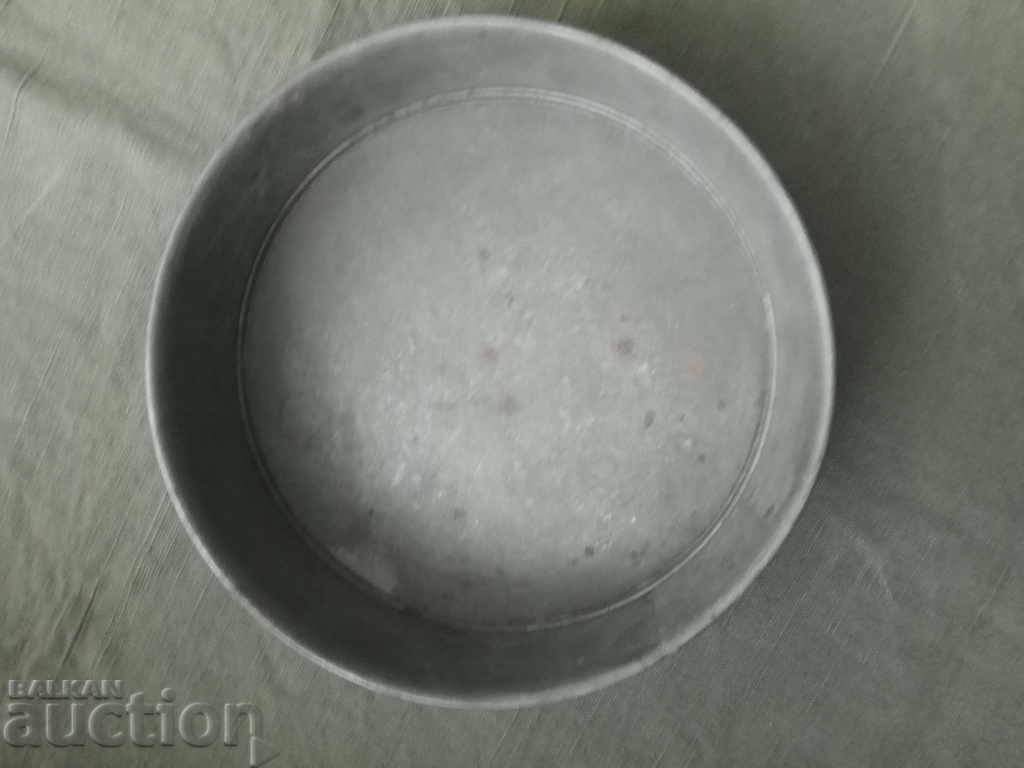 Φόρμα για κέικ DRGM με τιμή 50.00 BGN | € 25.56 Φόρμα για κέικ DRGM με τιμή 50.00 BGN | € 25.56