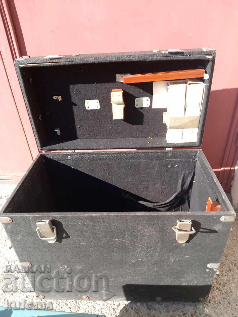 Old movie camera Ukraine - 5