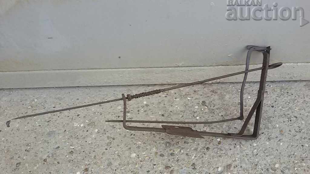 Livrarea aparat antic de fier Livrarea aparat antic de fier