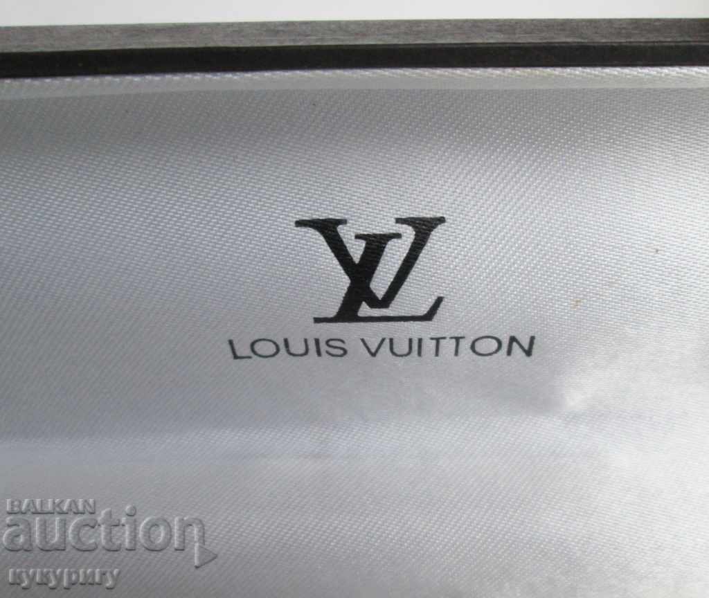Empty Louis Vuitton ballpoint pen with price 25.00 BGN | € 12.78 Empty Louis Vuitton ballpoint pen with price 25.00 BGN | € 12.78