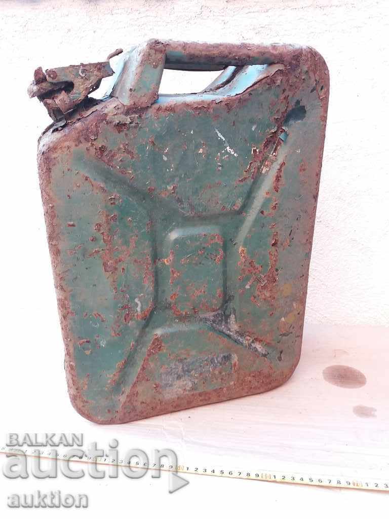 OLD METAL CAN FOR PETROL, OIL, OIL - 20 LITERS with price 11.99 BGN | € 6.13 OLD METAL CAN FOR PETROL, OIL, OIL - 20 LITERS with price 11.99 BGN | € 6.13