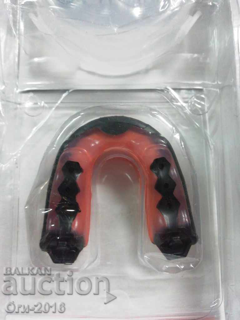 Protector pentru gură Gel Max cu preț 15.00 BGN | € 7.67 Protector pentru gură Gel Max cu preț 15.00 BGN | € 7.67