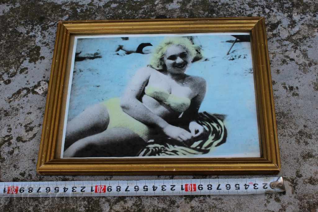 Delivery of OLD SOC PICTURE POSTER FRAME Delivery of OLD SOC PICTURE POSTER FRAME