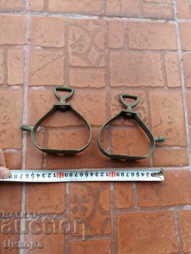 VECHI BRONZ SPOURES STIPPER CON cu preț 150.00 BGN | € 76.69 VECHI BRONZ SPOURES STIPPER CON cu preț 150.00 BGN | € 76.69