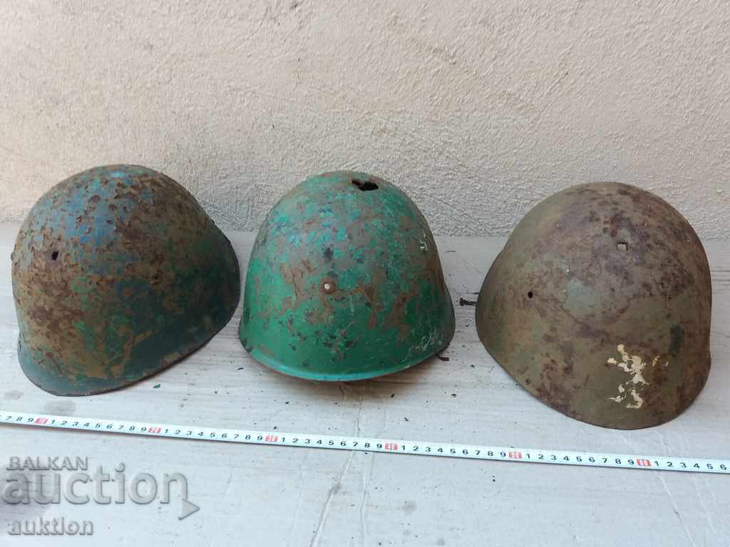 LOT OF THREE MILITARY HELMETS - BA - 5 LOT OF THREE MILITARY HELMETS - BA - 5