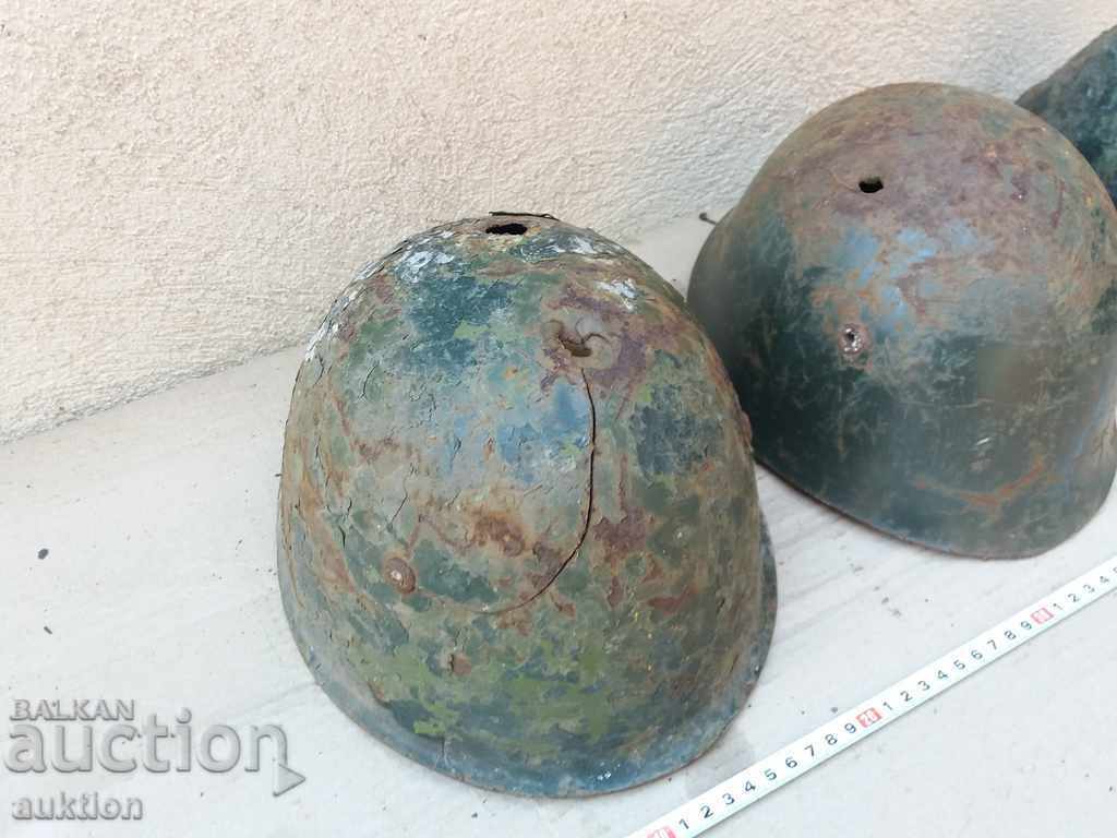 SET TREI CÂTI MILITARE - BA cu preț 19.89 BGN | € 10.17