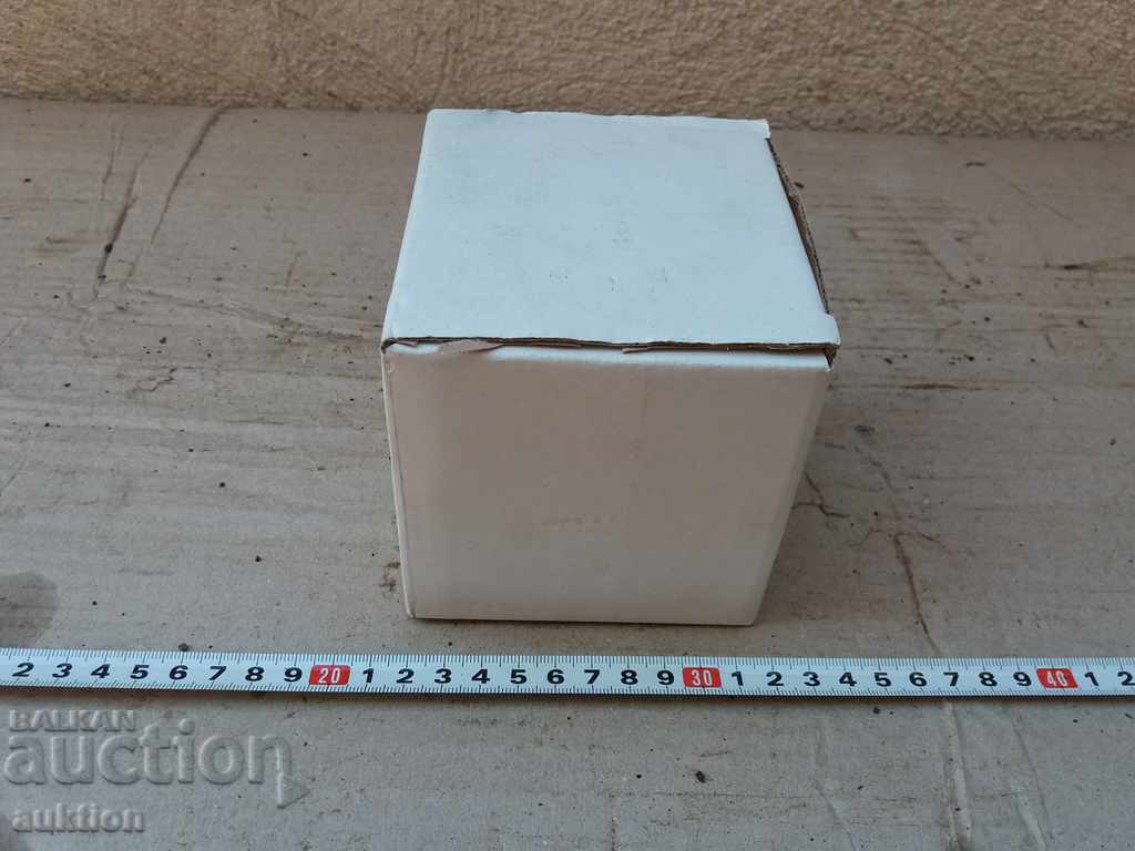 PORCELAIN MUG WITH INSCRIPTION IN BOX - 6 PORCELAIN MUG WITH INSCRIPTION IN BOX - 6