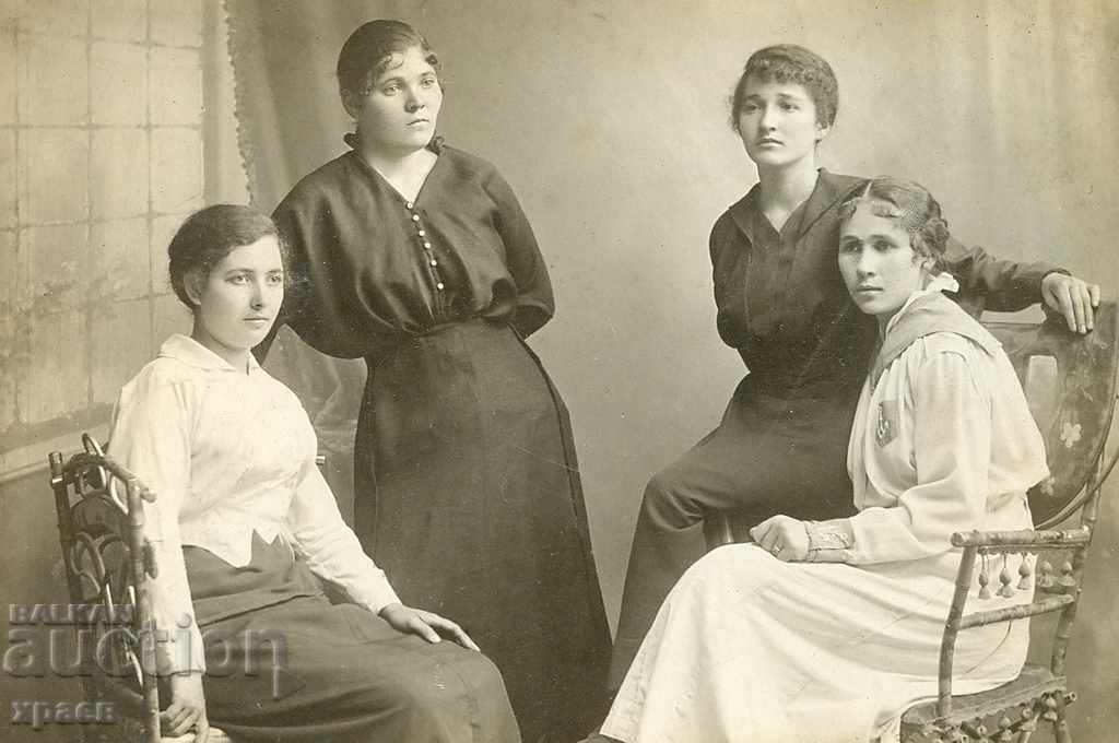 OLD PHOTOGRAPHY - CARDBOARD - 0559 with price 24.99 BGN | € 12.78 OLD PHOTOGRAPHY - CARDBOARD - 0559 with price 24.99 BGN | € 12.78