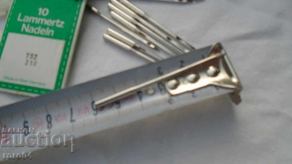 Auction SEWING MACHINE NEEDLES - NEW Auction SEWING MACHINE NEEDLES - NEW