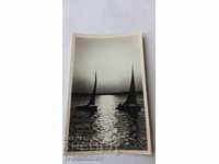 Ταχύπλοα με καρτ ποστάλ στη λίμνη