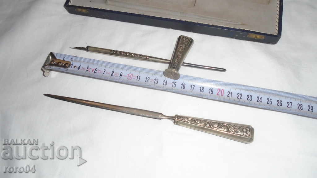 ЛИЧЕН ПЕЧАТ - НОЖ ЗА ПИСМА - ПИСАЛКА с цена 195.00 лв. | € 99.70 ЛИЧЕН ПЕЧАТ - НОЖ ЗА ПИСМА - ПИСАЛКА с цена 195.00 лв. | € 99.70