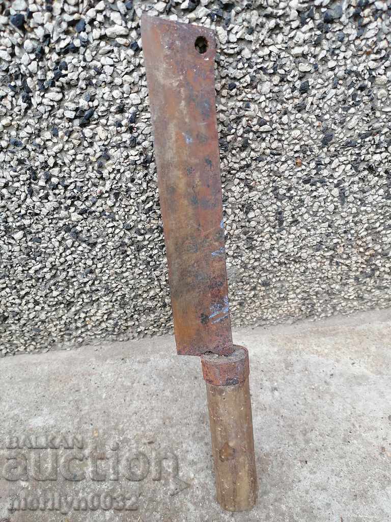 Sutter, top, knife, wrought iron with price 41.00 BGN | € 20.96 Sutter, top, knife, wrought iron with price 41.00 BGN | € 20.96