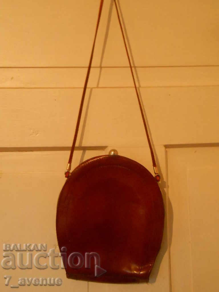 Auction  Women's BAG genuine leather, brown VINTAGE 9.11.2020