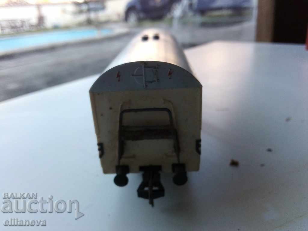 Μεταλλικό παιδικό σιδηροδρομικό βαγόνι με τιμή 20.00 BGN | € 10.23 Μεταλλικό παιδικό σιδηροδρομικό βαγόνι με τιμή 20.00 BGN | € 10.23