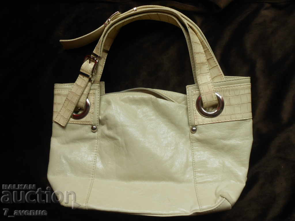 LADY BAG very chic VINTAGE 9.11.2020 with price 26.00 BGN | € 13.29 LADY BAG very chic VINTAGE 9.11.2020 with price 26.00 BGN | € 13.29