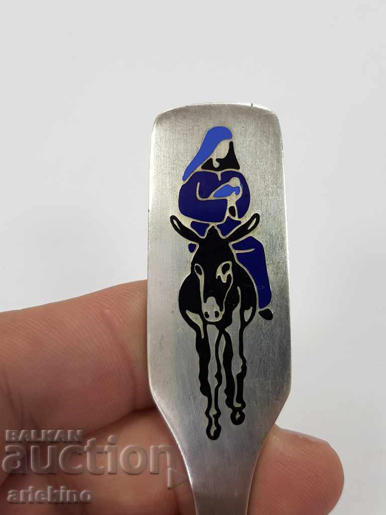 Auction A rare silver Danish spoon with enamel Auction A rare silver Danish spoon with enamel