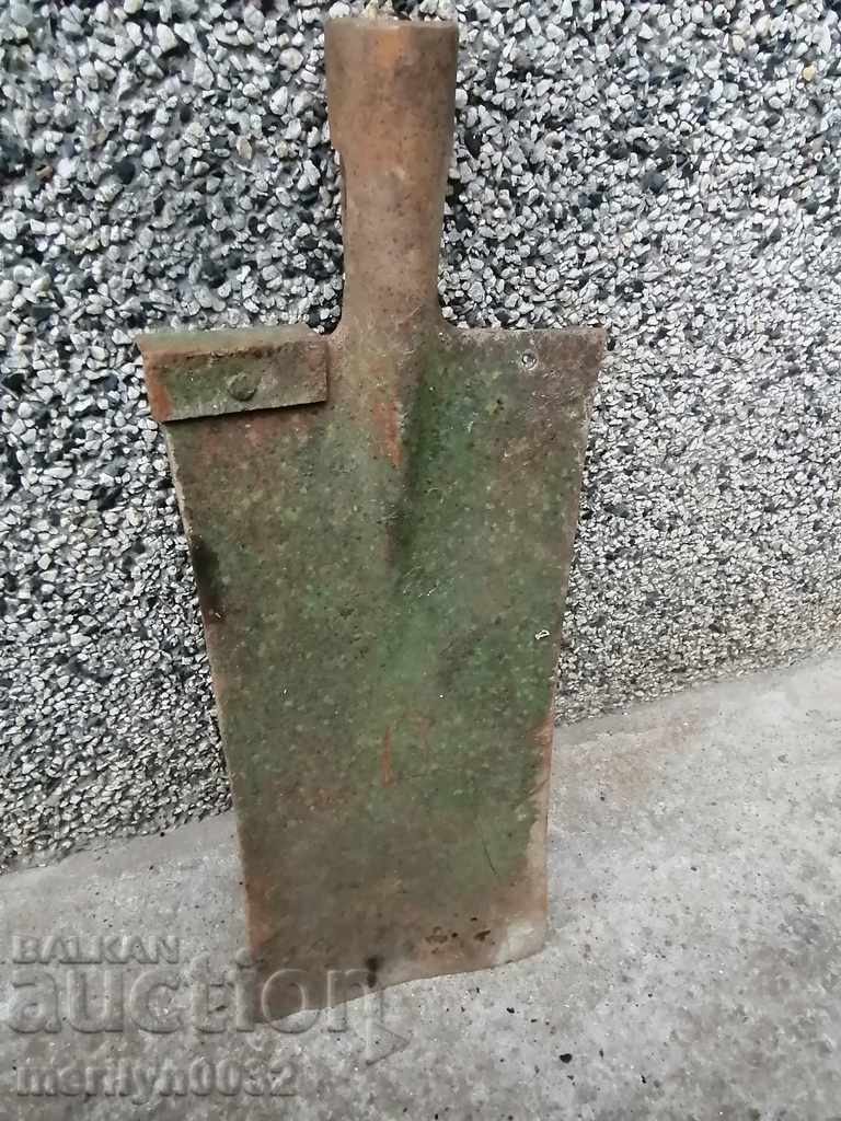 Δημοπρασία Παλιά φτυάρι, σφυρήλατο σίδερο