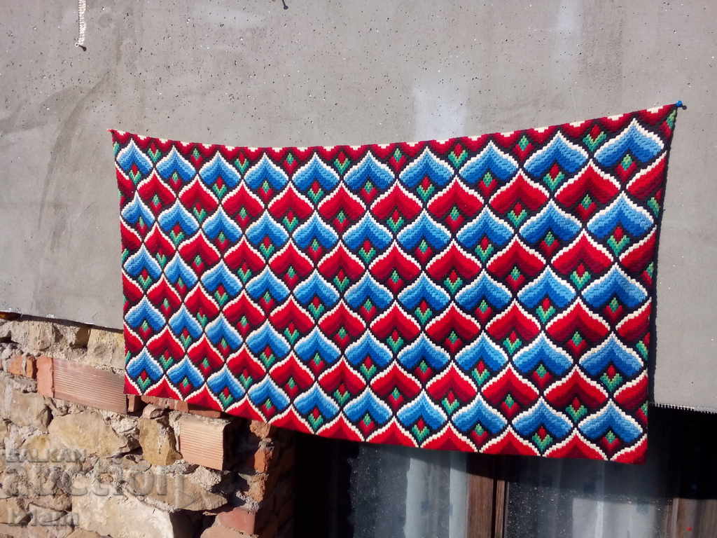 Licitație kovyor antic, perete de acoperire Licitație kovyor antic, perete de acoperire