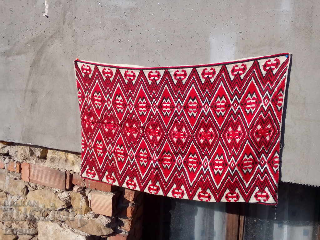 Auction  An old hacker, wall cover