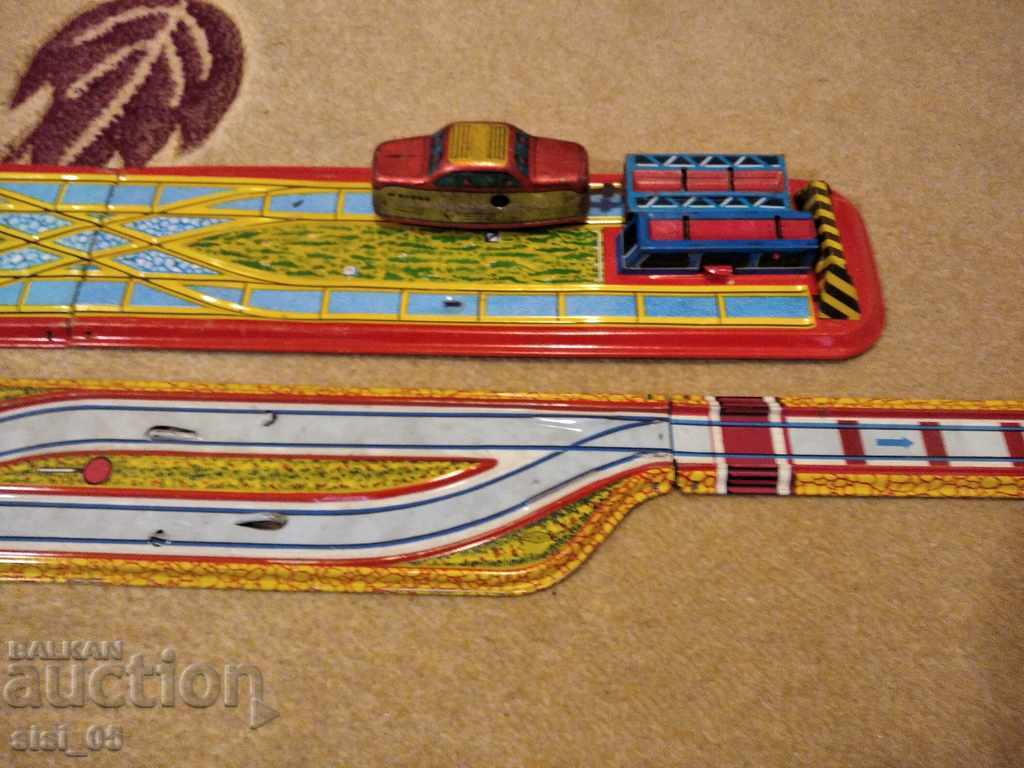 Old mechanical, metal, sheet metal toy LEMEZ 2 tracks - 5 Old mechanical, metal, sheet metal toy LEMEZ 2 tracks - 5