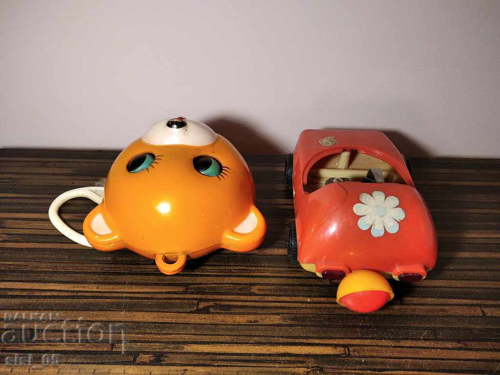 Delivery of Old mechanical, plastic toy 2 pcs. SANKYO work Delivery of Old mechanical, plastic toy 2 pcs. SANKYO work