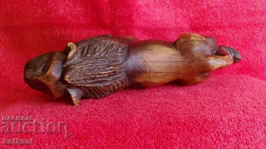 Old wood carving figure of a guardian Lion - 6 Old wood carving figure of a guardian Lion - 6