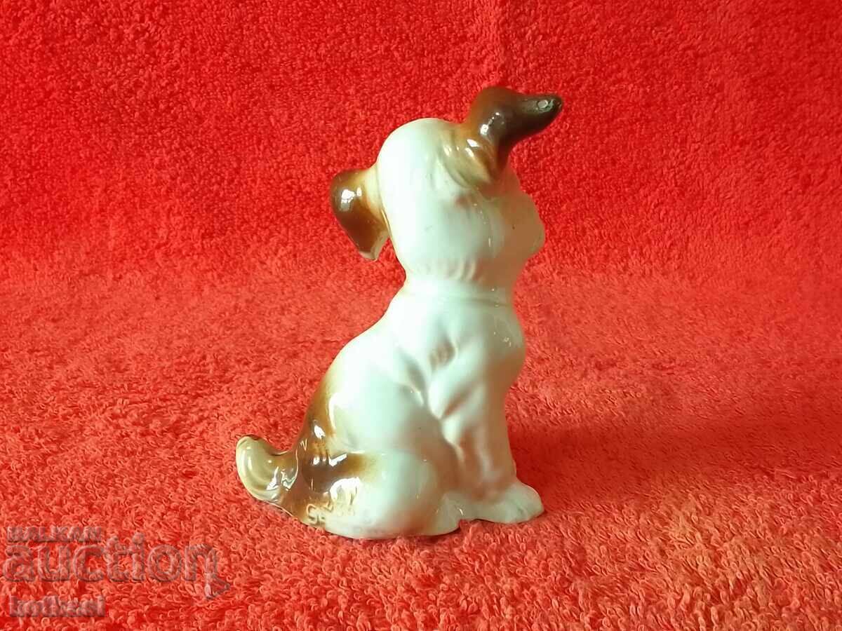 Delivery of Old porcelain figure Dog Delivery of Old porcelain figure Dog