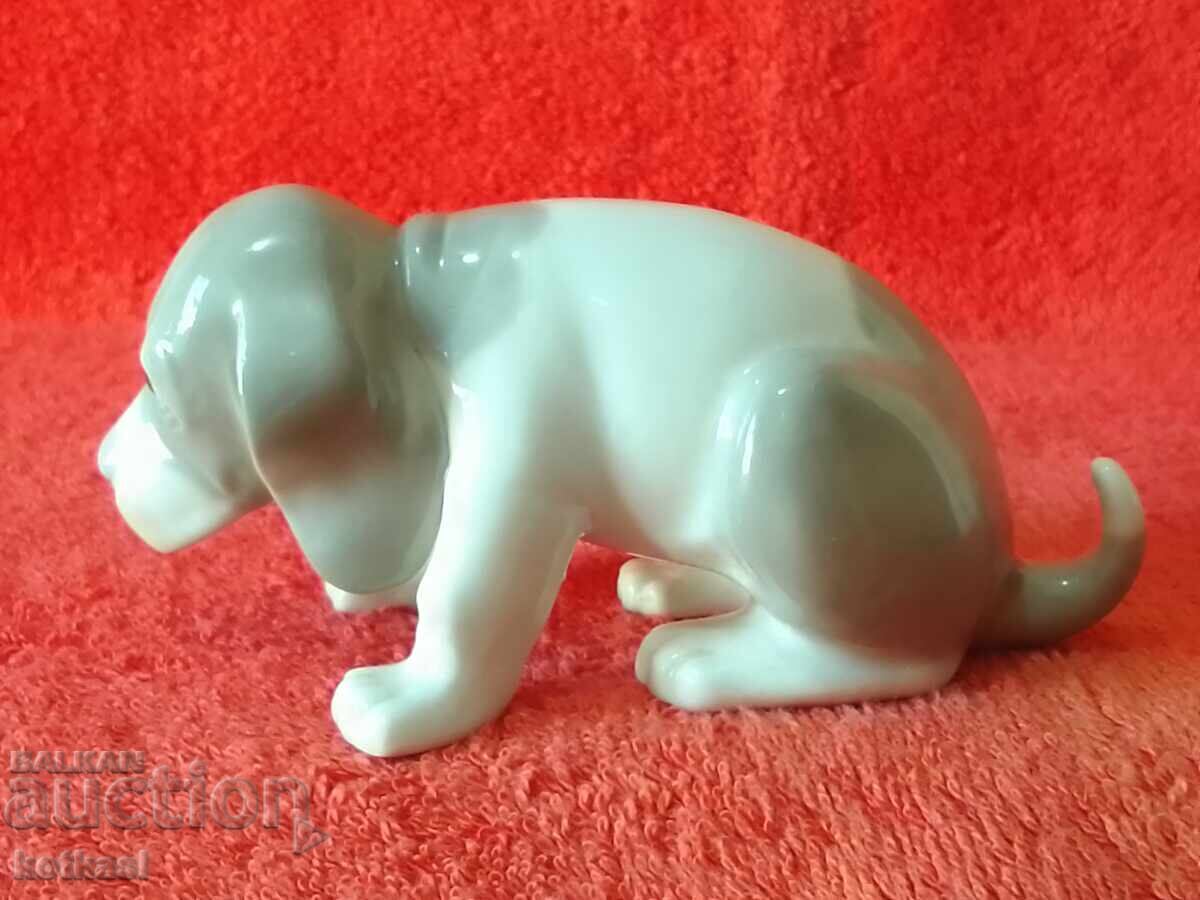 Παράδοση Παλιά πορσελάνινη φιγούρα Σκύλος Μπιγκλ Μπιγκλ Ισπανία NAO Lladro Παράδοση Παλιά πορσελάνινη φιγούρα Σκύλος Μπιγκλ Μπιγκλ Ισπανία NAO Lladro