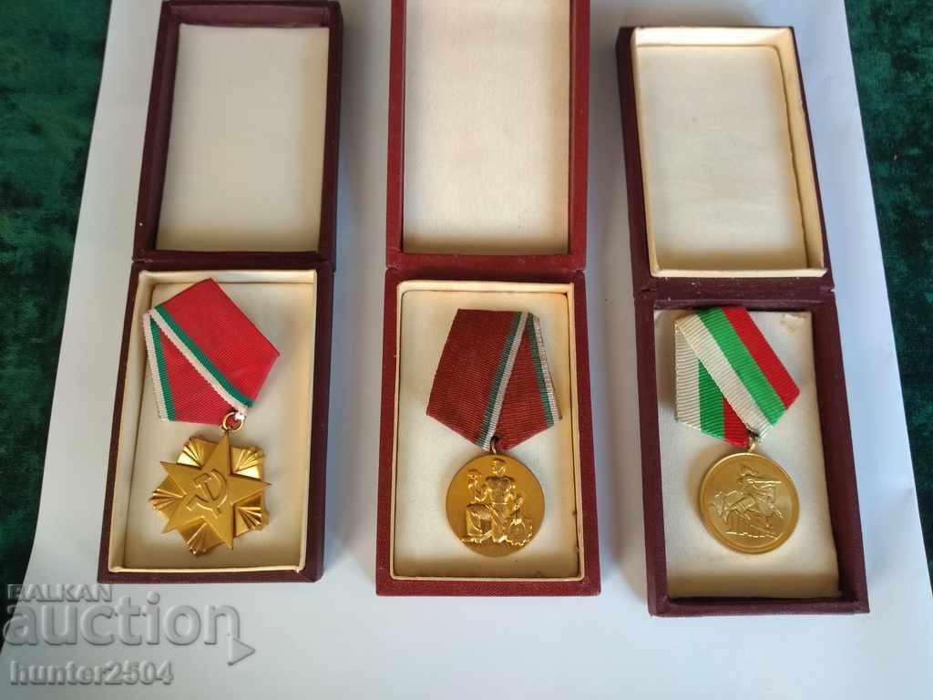 Κουτιά με παραγγελίες