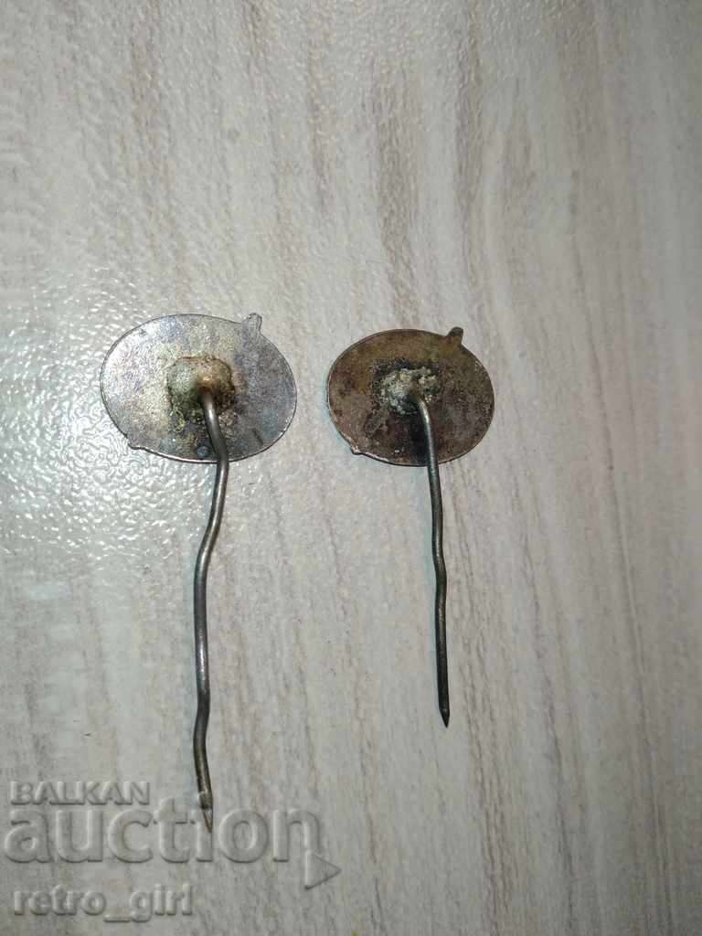 I am selling a sign, a badge - 2 pieces. with price 13.90 BGN | € 7.11 I am selling a sign, a badge - 2 pieces. with price 13.90 BGN | € 7.11