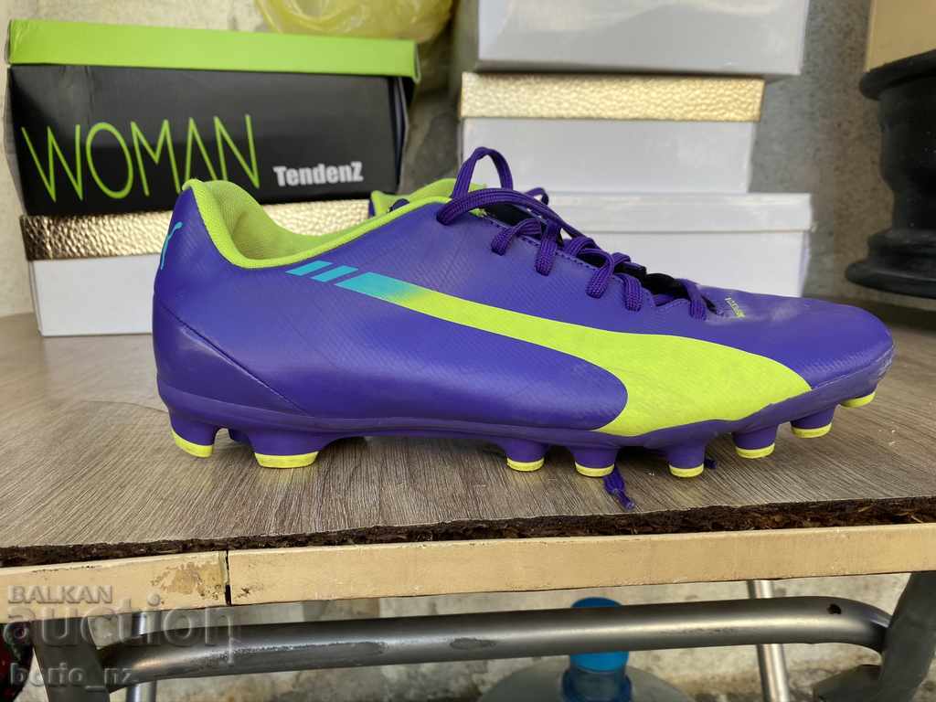 Licitație 10433. încălțăminte de fotbal PUMA 44 BUTOANE NUMĂR PUMA Licitație 10433. încălțăminte de fotbal PUMA 44 BUTOANE NUMĂR PUMA