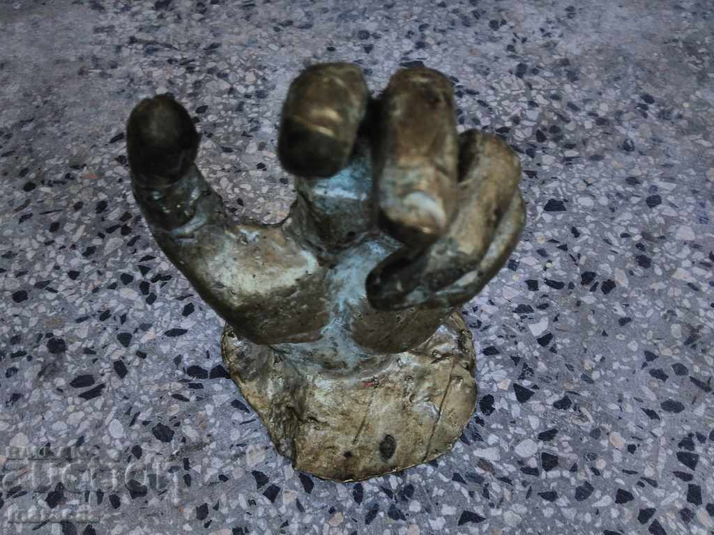 Brass plastic with price 99.00 BGN | € 50.62 Brass plastic with price 99.00 BGN | € 50.62