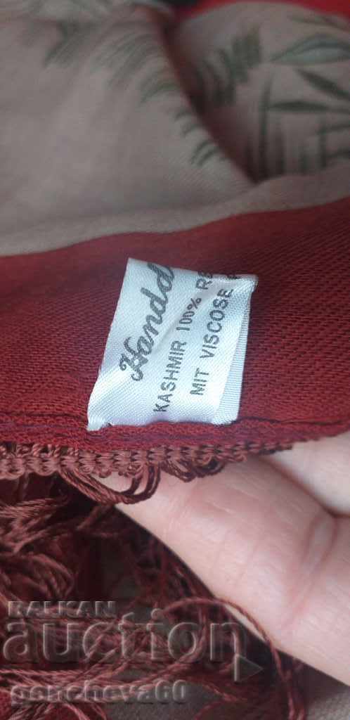 Delivery of Cashmere 110cm scarf, headscarf with a hunting motif