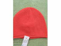 Women's United Colors of Benetton hat in coral color