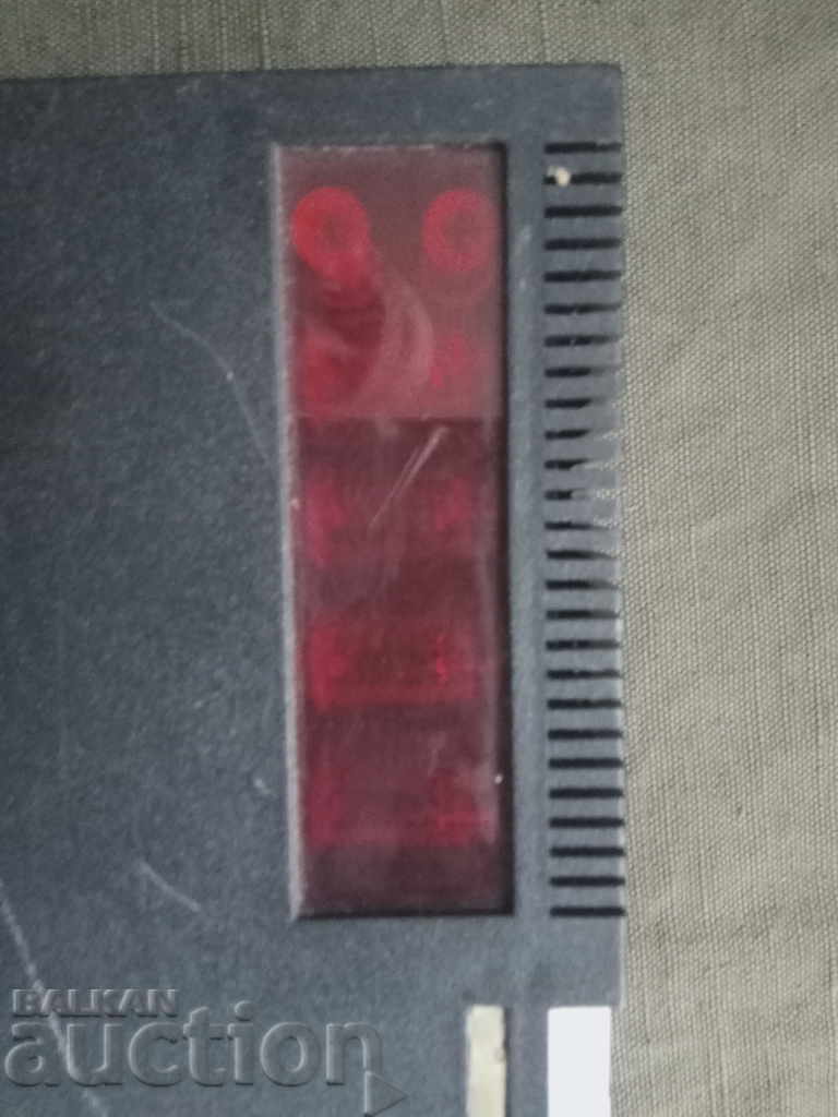 Multimetru M-101 cu preț 70.00 BGN | € 35.79