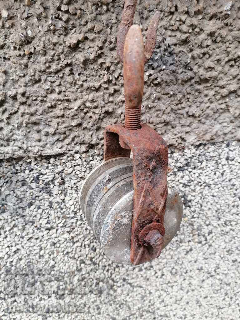 Reel pulley pulley with price 52.00 BGN | € 26.59 Reel pulley pulley with price 52.00 BGN | € 26.59