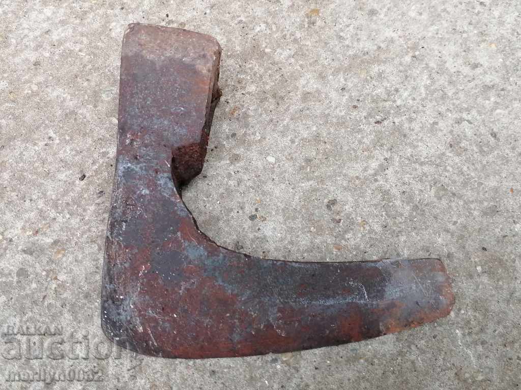 An old ax shaft tool wrought iron with price 42.00 BGN | € 21.47 An old ax shaft tool wrought iron with price 42.00 BGN | € 21.47