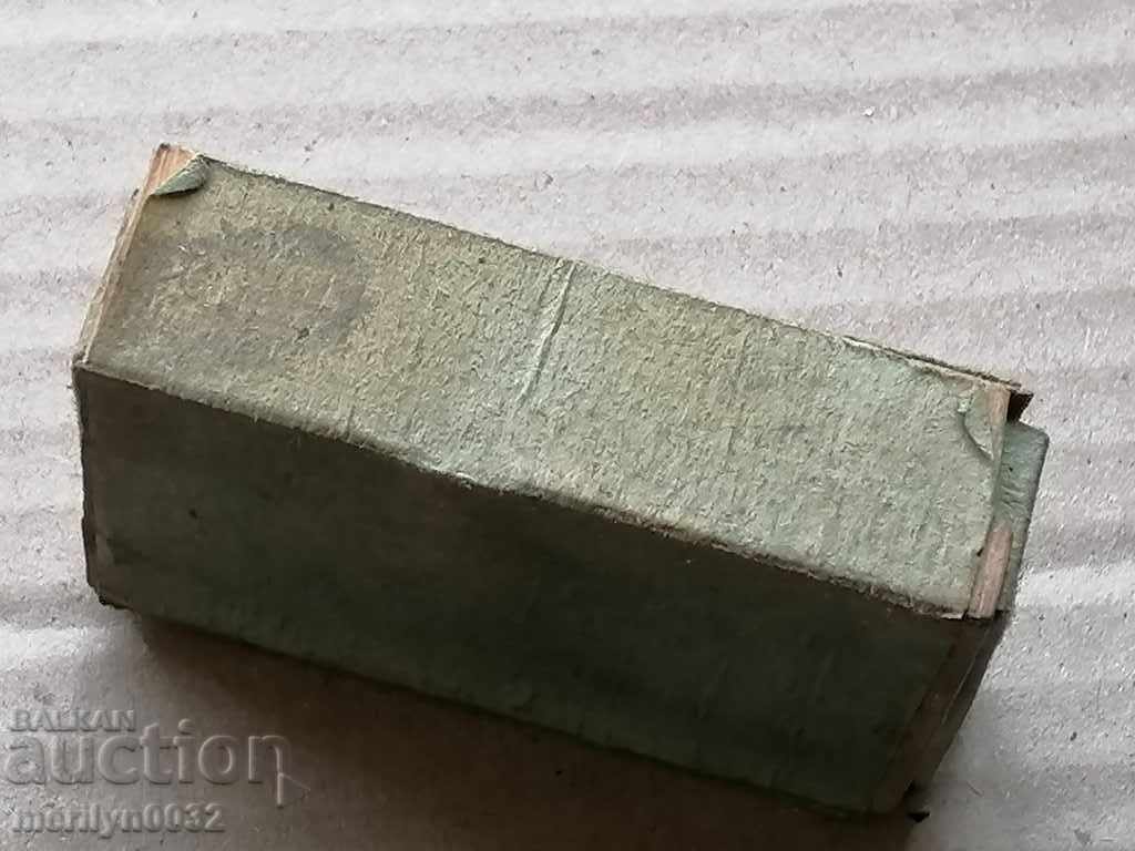 Livrarea Cutie de ciuperci cabernet Regatul Bulgariei