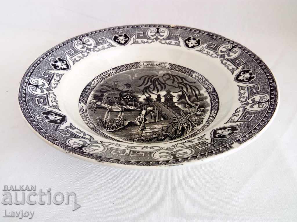 Auction Old porcelain plate 19th century Auction Old porcelain plate 19th century