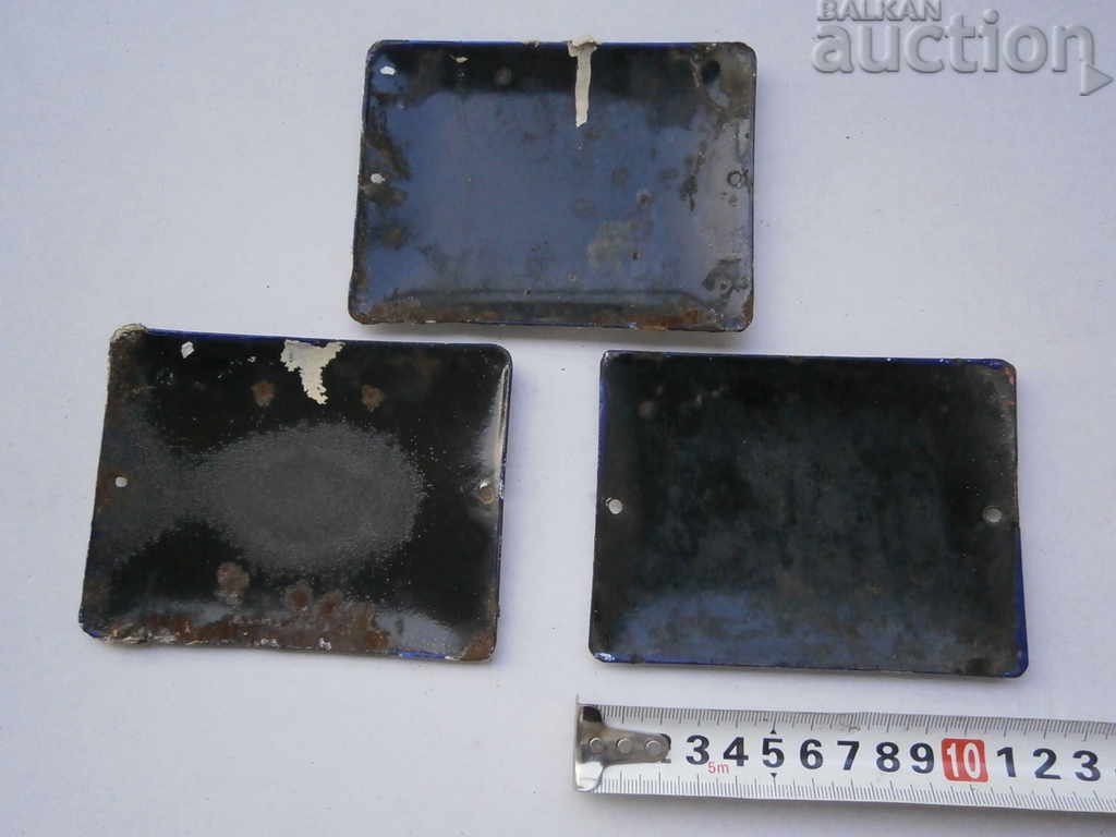 antique number plates lot RRR - 7 antique number plates lot RRR - 7